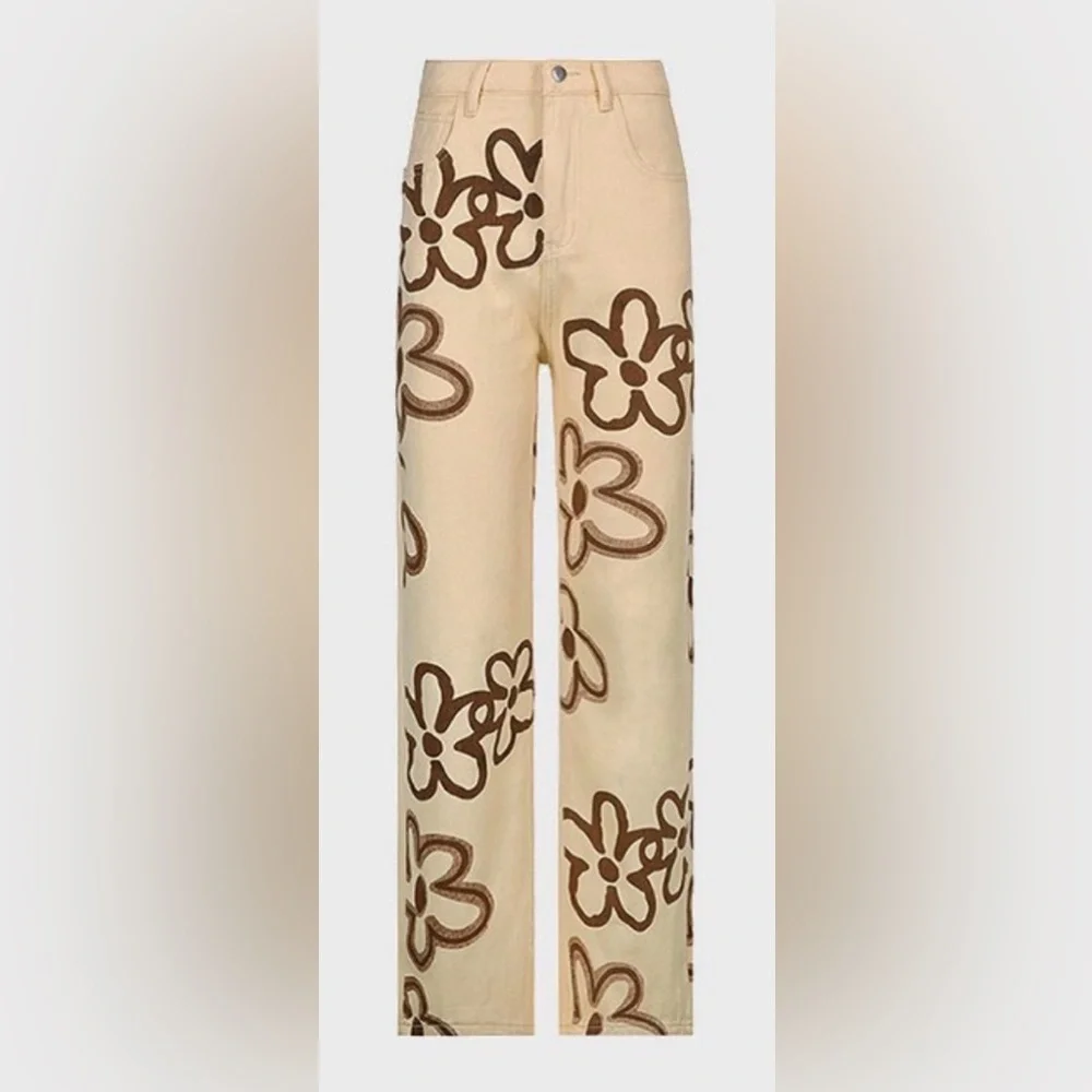Floral print boyfriend jeans. Straight leg High rise Cream, brown. Cotton. 9/ 29 - Picture 2 of 12